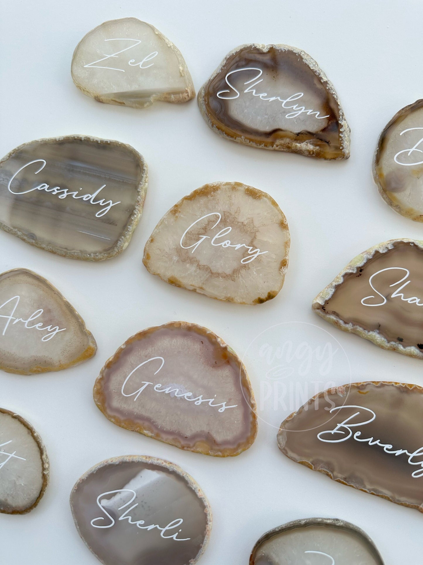 Personalized Agate Geode Slice | Table Place Cards| Minimalist | Beige Cream Natural | Dinner Party, Wedding, Birthday, Bridal Shower, Party